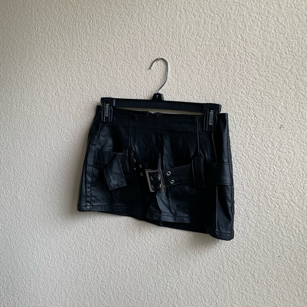 Leather | Mini | Comfortable
